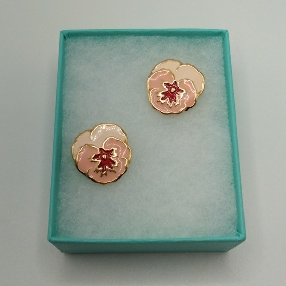 Vintage Pansy Flower Earrings - Picture 6 of 6